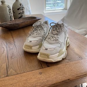 Balenciaga size 38 white sneakers